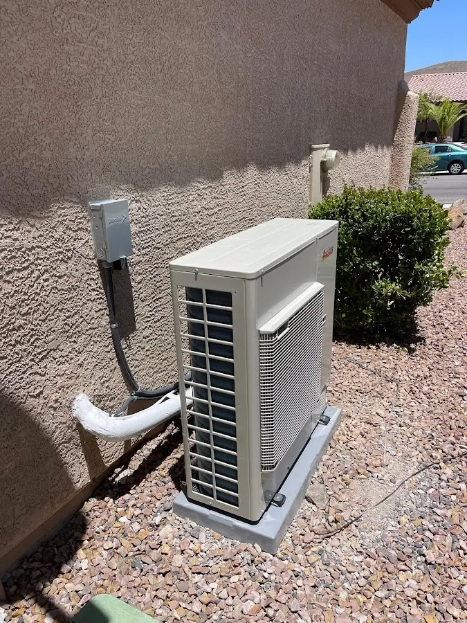 Residential air conditioning condenser unit in Oxford